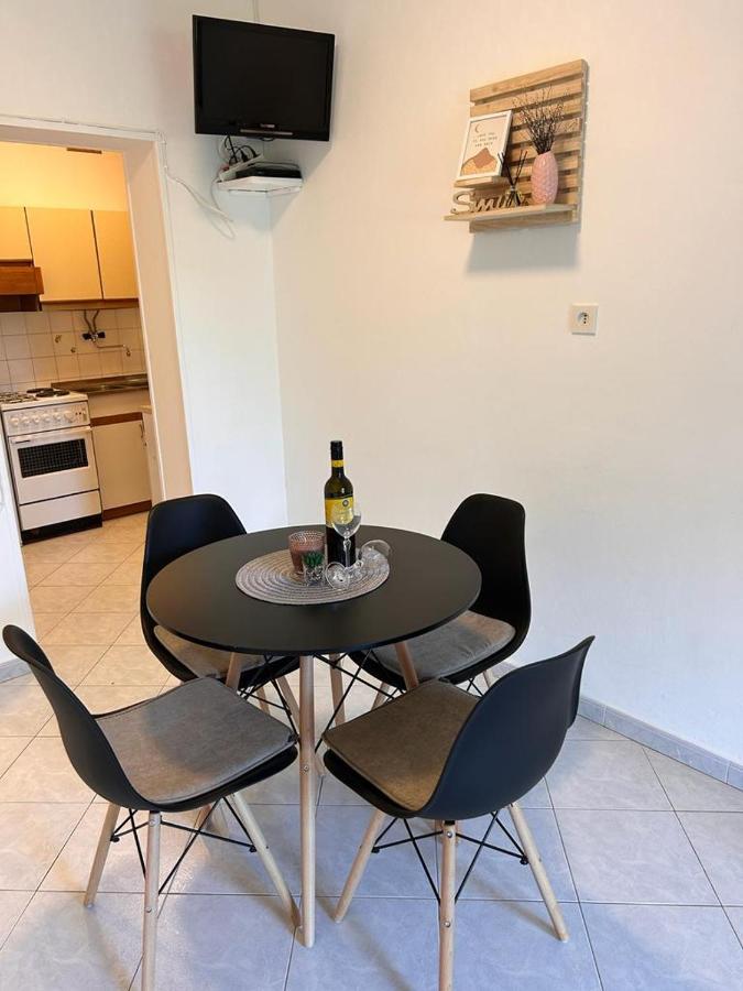 Apartment Near The Sea 650 Rabac Bagian luar foto