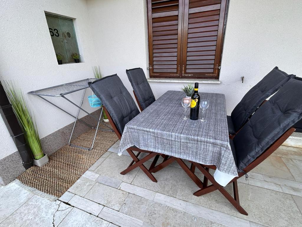 Apartment Near The Sea 650 Rabac Bagian luar foto
