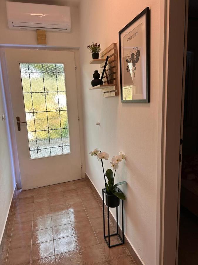Apartment Near The Sea 650 Rabac Bagian luar foto