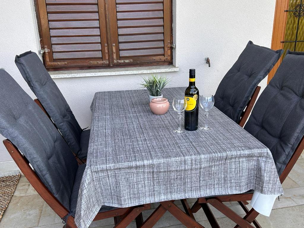 Apartment Near The Sea 650 Rabac Bagian luar foto