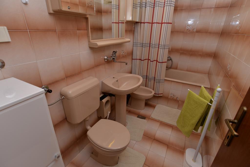 Apartment Near The Sea 650 Rabac Bagian luar foto